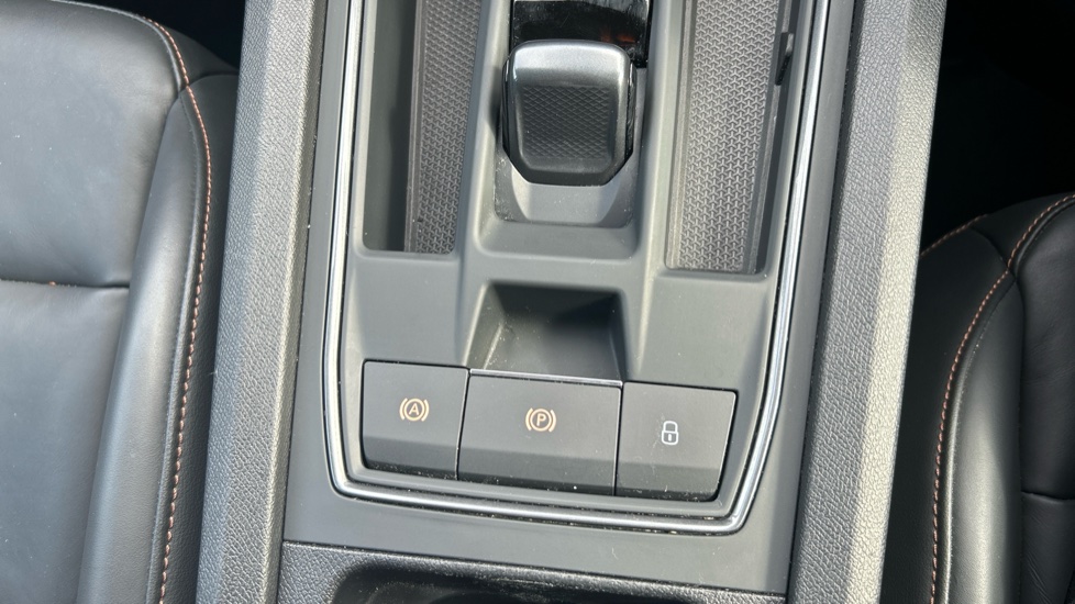 CUPRA Formentor 1.5 TSI 150 V2 5dr DSG Petrol Estate - Image 33
