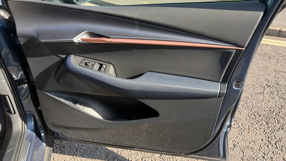 CUPRA Tavascan 250kW VZ1 77kWh AWD 5dr Auto Electric Estate - Image 19