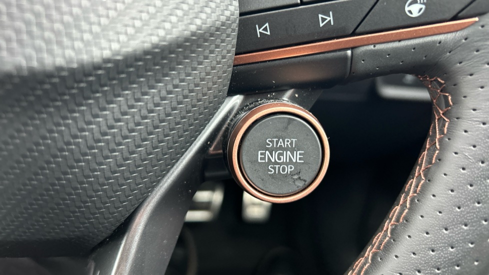 CUPRA Formentor 1.5 eTSI 150 V3 5dr DSG Petrol Estate - Image 32