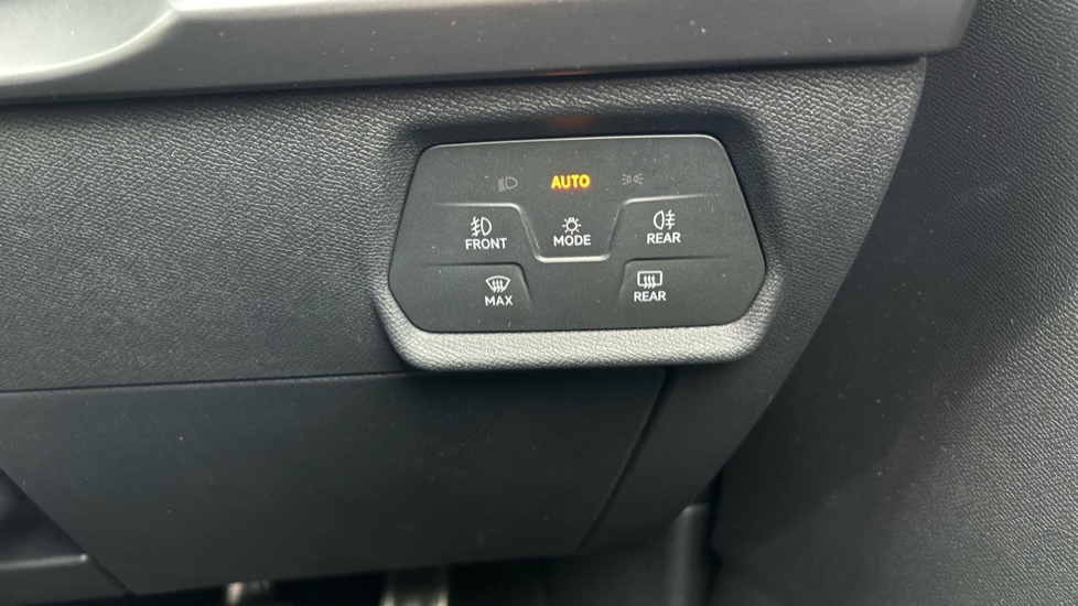 CUPRA Formentor 1.5 eTSI 150 V3 5dr DSG Petrol Estate - Image 33