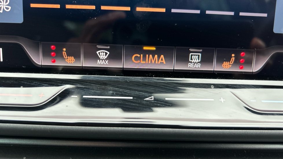 CUPRA Formentor 1.5 eTSI 150 V3 5dr DSG Petrol Estate - Image 39