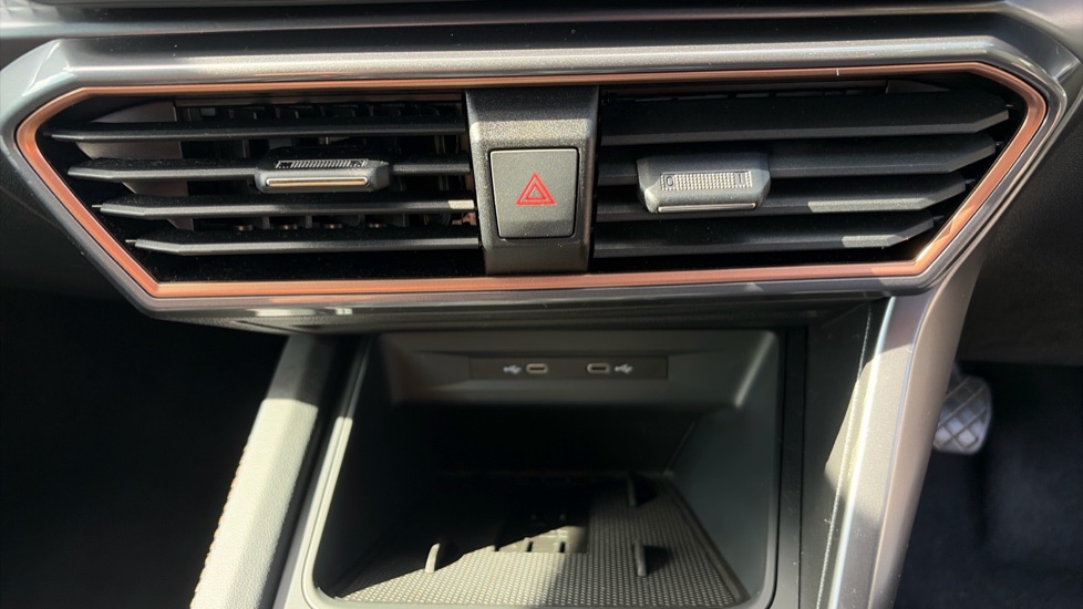CUPRA Leon 1.5 TSI 150 V2 5dr Petrol Hatchback - Image 26