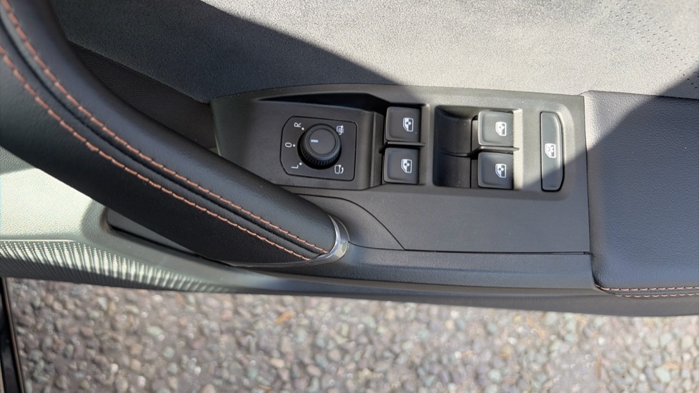 CUPRA Leon 1.5 TSI 150 V2 5dr Petrol Hatchback - Image 37