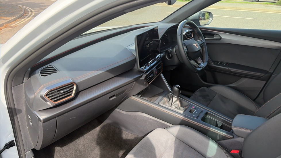 CUPRA Leon 1.5 TSI 150 V2 5dr Petrol Hatchback - Image 2