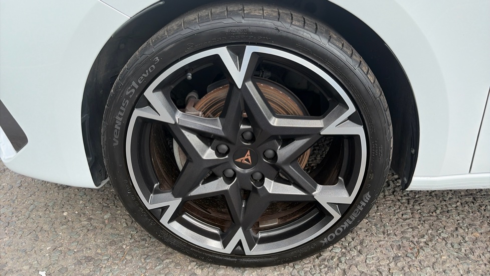 CUPRA Leon 1.5 TSI 150 V2 5dr Petrol Hatchback - Image 24