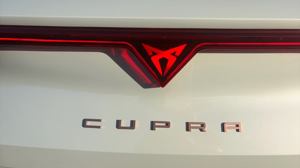 CUPRA Leon 1.5 eTSI 150 V2 5dr DSG Petrol Estate - Image 42