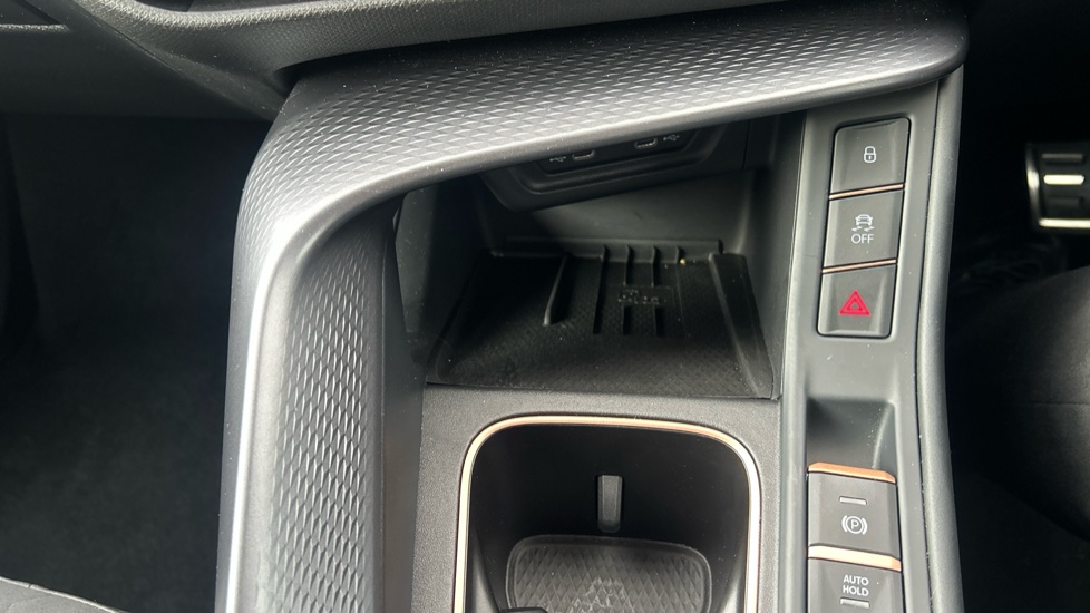 CUPRA Terramar 1.5 eTSI 150 V2 5dr DSG Petrol Hatchback - Image 40