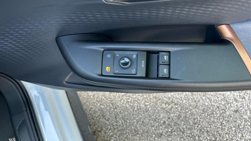 CUPRA Born 170kW e-Boost V2 59kWh 5dr Auto Electric Hatchback - Image 33