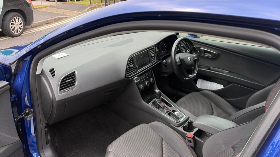SEAT Leon 2.0 TDI 184 FR Technology 3dr DSG Diesel Hatchback - Image 2
