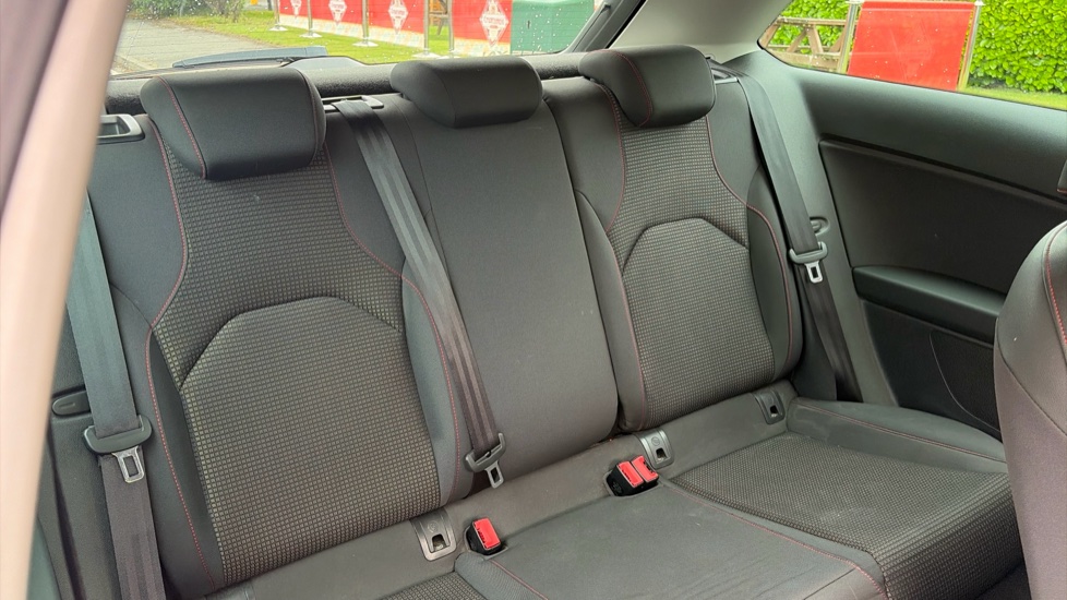 SEAT Leon 2.0 TDI 184 FR Technology 3dr DSG Diesel Hatchback - Image 16
