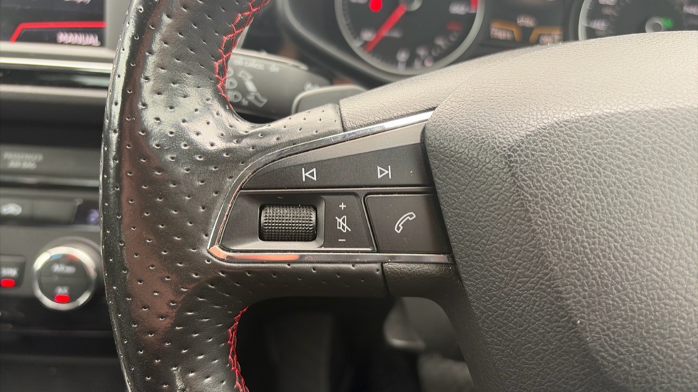SEAT Leon 2.0 TDI 184 FR Technology 3dr DSG Diesel Hatchback - Image 17