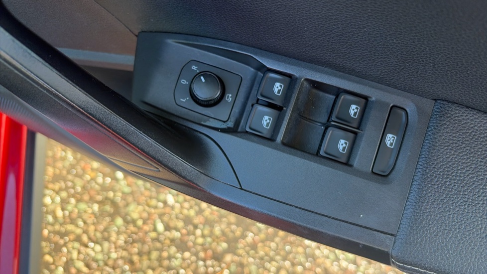 SEAT Arona 1.0 TSI 115 Xcellence Lux [EZ] 5dr DSG Petrol Hatchback - Image 34