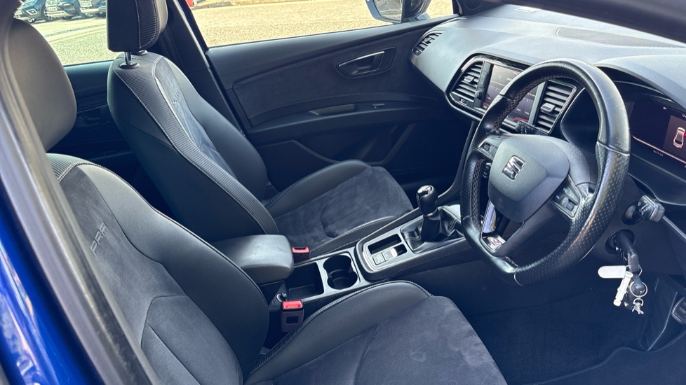 SEAT Leon 2.0 TSI Cupra 300 5dr Petrol Hatchback - Image 15