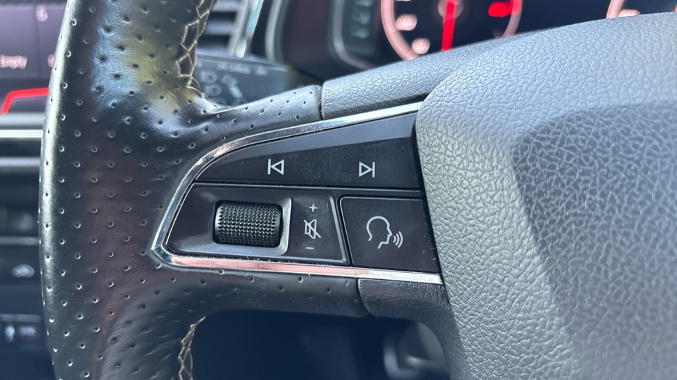 SEAT Leon 2.0 TSI Cupra 300 5dr Petrol Hatchback - Image 17