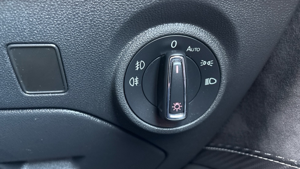SEAT Leon 2.0 TSI Cupra 300 5dr Petrol Hatchback - Image 27