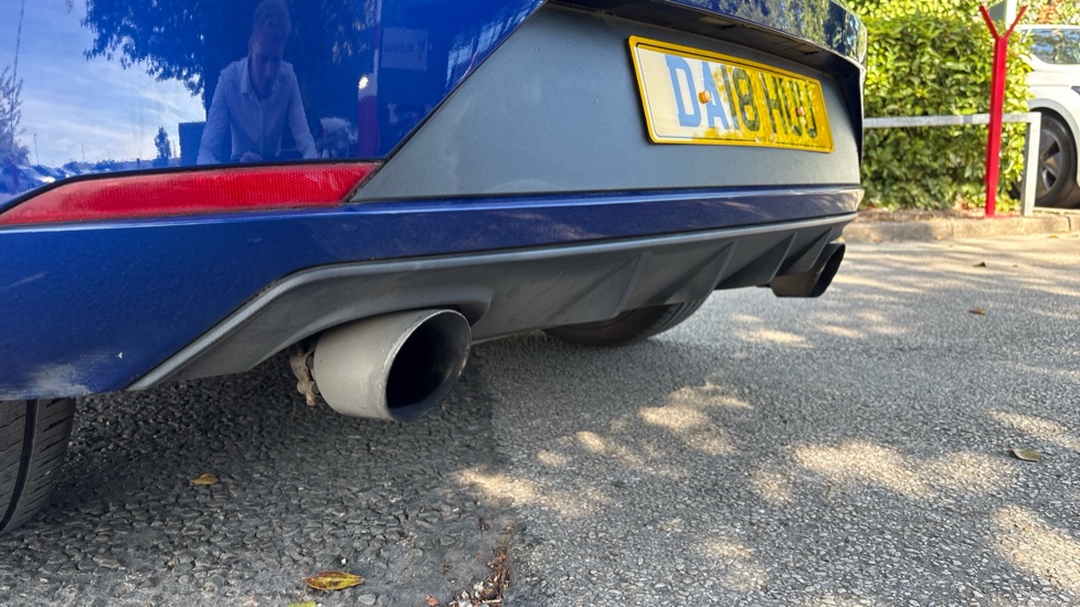 SEAT Leon 2.0 TSI Cupra 300 5dr Petrol Hatchback - Image 31