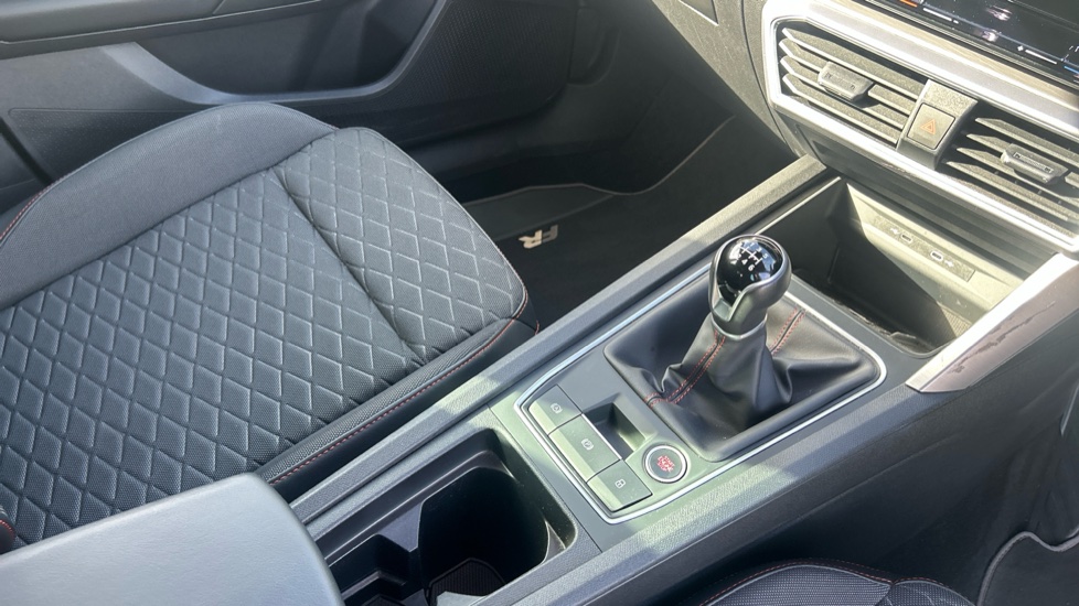 SEAT Leon 1.5 TSI EVO FR 5dr Petrol Hatchback - Image 14