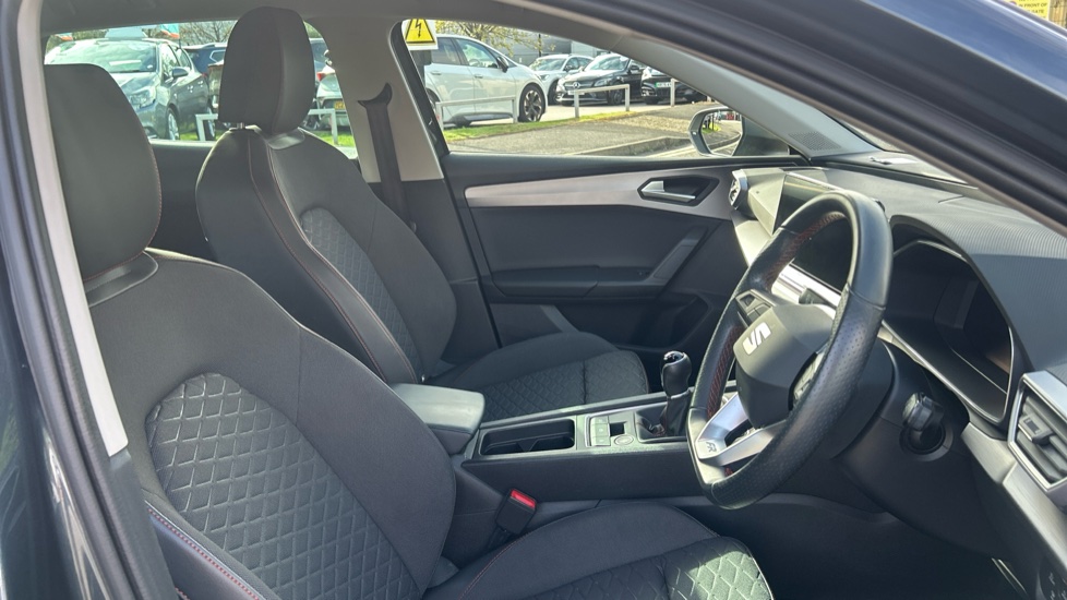 SEAT Leon 1.5 TSI EVO FR 5dr Petrol Hatchback - Image 15
