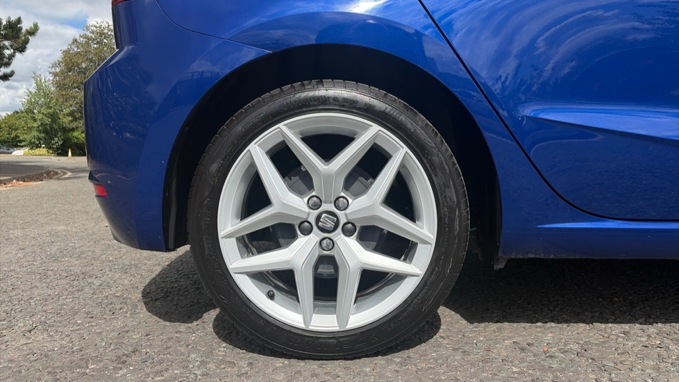 SEAT Ibiza 1.0 TSI 95 FR [EZ] 5dr Petrol Hatchback - Image 5