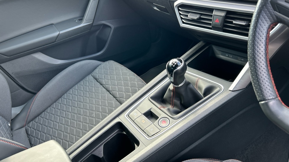 SEAT Leon 1.0 TSI EVO FR 5dr Petrol Hatchback - Image 14