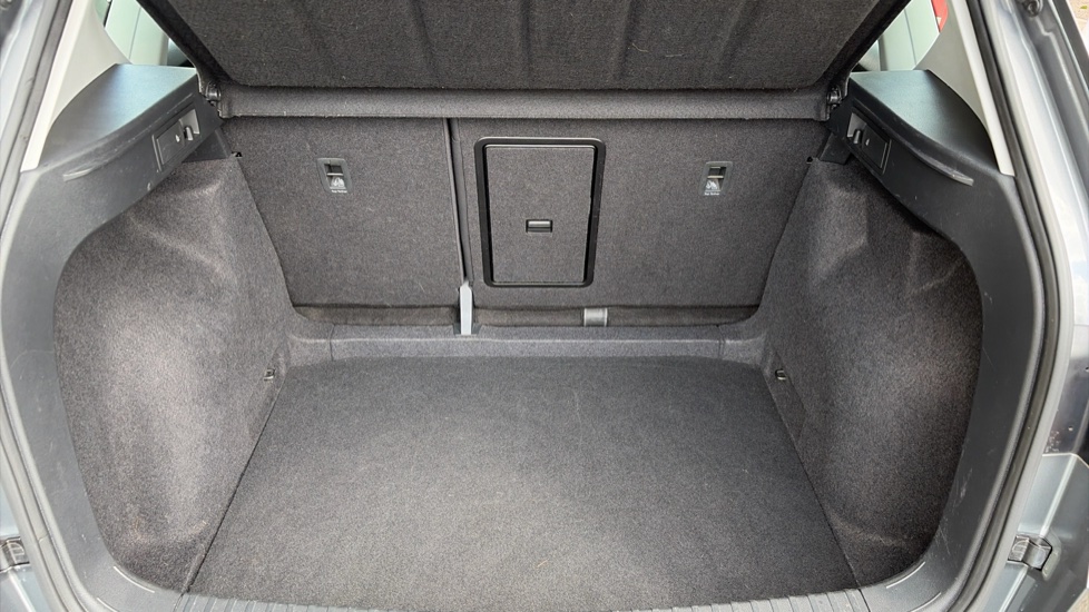 SEAT Ateca 1.5 TSI EVO SE Technology 5dr Petrol Estate - Image 20