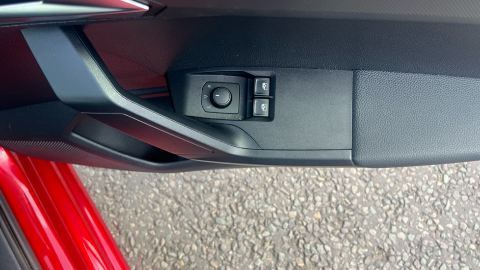 SEAT Ibiza 1.0 TSI 95 SE Technology 5dr Petrol Hatchback - Image 27