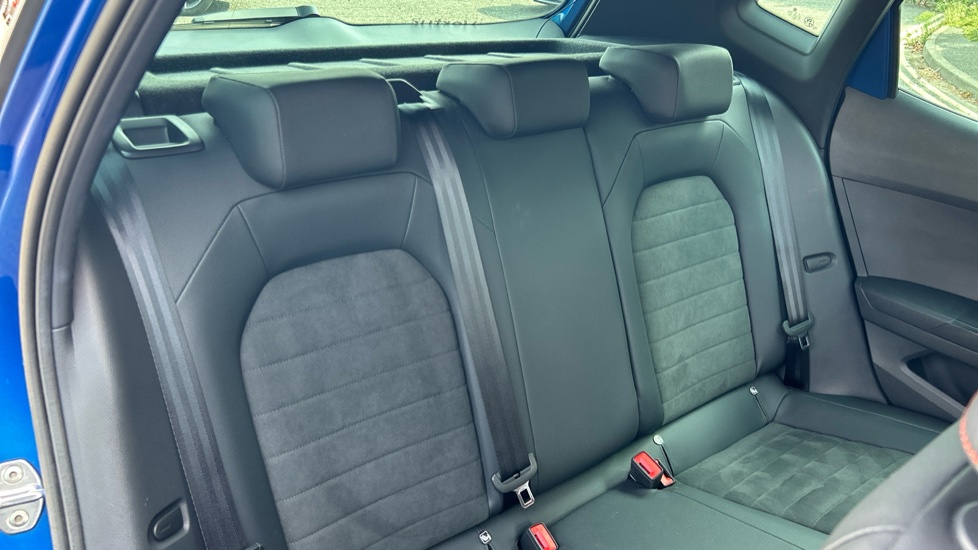SEAT Arona 1.5 TSI 150 FR Sport 5dr DSG Petrol Hatchback - Image 16