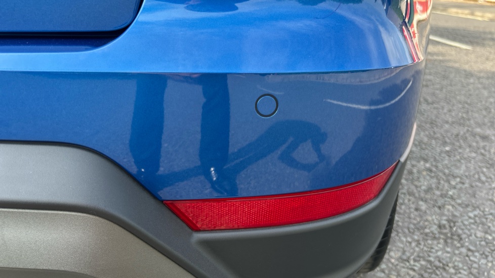 SEAT Arona 1.5 TSI 150 FR Sport 5dr DSG Petrol Hatchback - Image 21