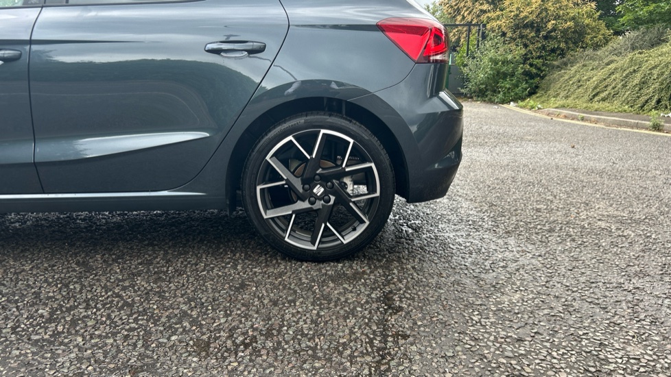 SEAT Ibiza 1.0 TSI 115 FR Sport 5dr DSG Petrol Hatchback - Image 23