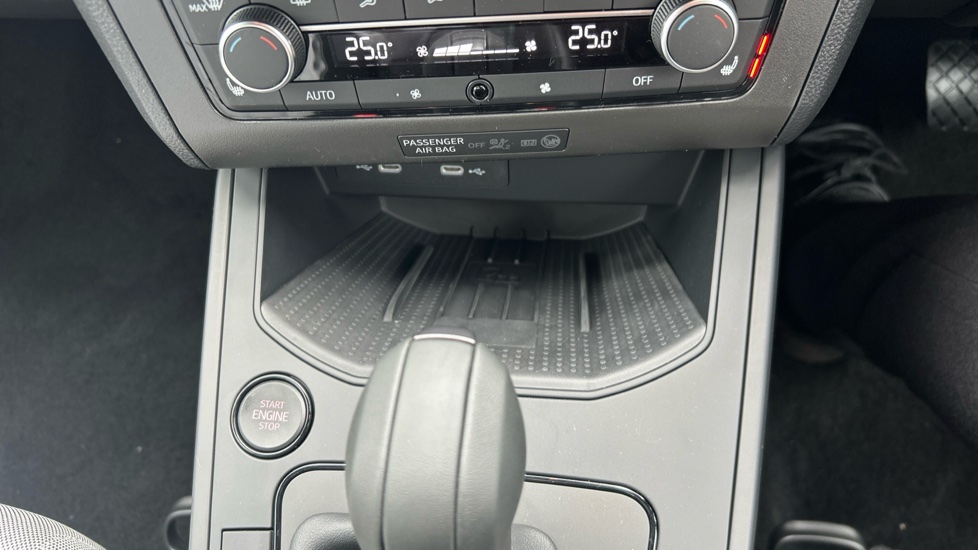 SEAT Ibiza 1.0 TSI 115 FR Sport 5dr DSG Petrol Hatchback - Image 29