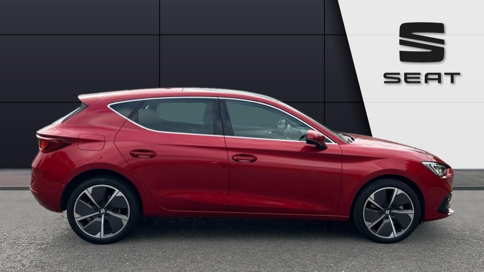 SEAT Leon 2.0 TSI EVO Xcellence Lux 5dr DSG Petrol Hatchback - Image 4