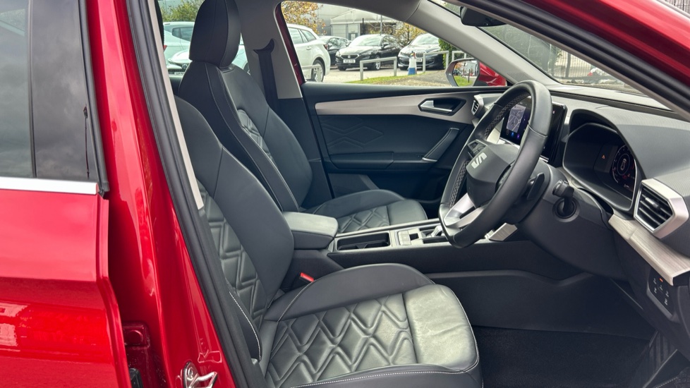 SEAT Leon 2.0 TSI EVO Xcellence Lux 5dr DSG Petrol Hatchback - Image 15