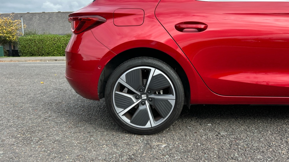 SEAT Leon 2.0 TSI EVO Xcellence Lux 5dr DSG Petrol Hatchback - Image 22