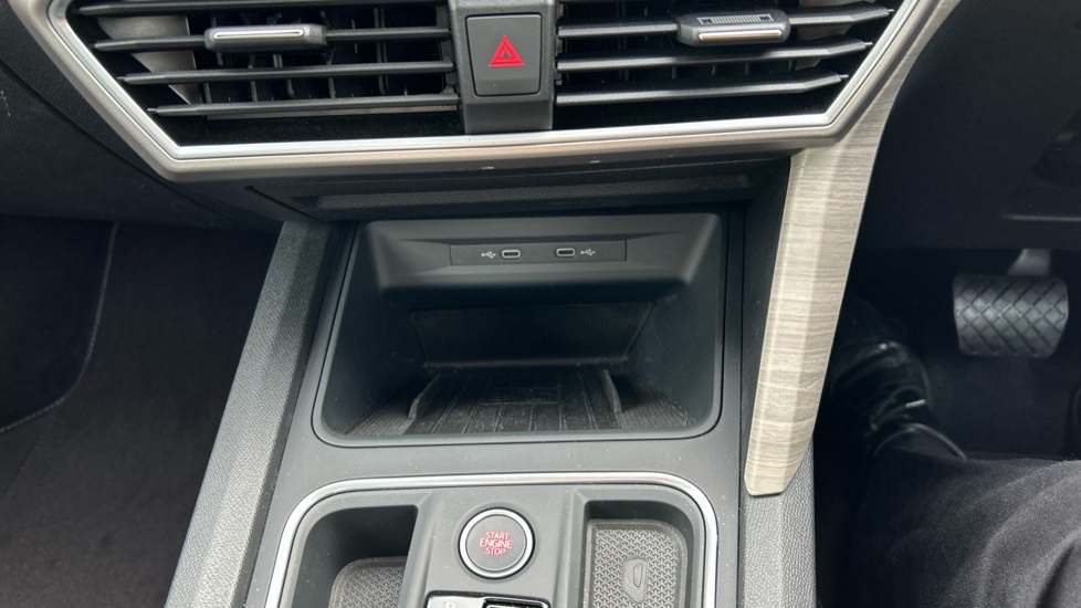SEAT Leon 2.0 TSI EVO Xcellence Lux 5dr DSG Petrol Hatchback - Image 35