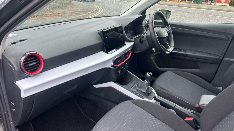 SEAT Arona 1.0 TSI SE Technology 5dr Petrol Hatchback - Image 2