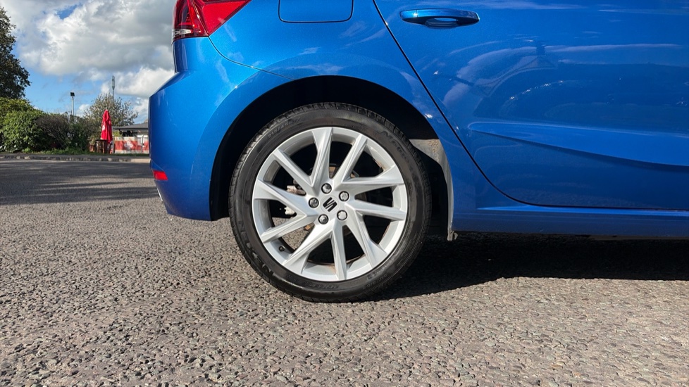 SEAT Ibiza 1.0 TSI 115 FR 5dr Petrol Hatchback - Image 5
