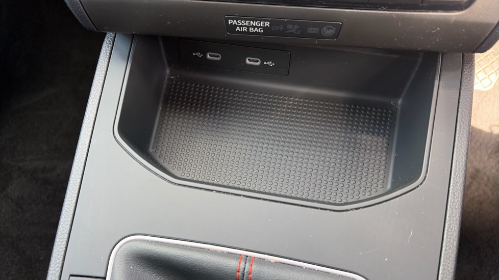 SEAT Ibiza 1.0 TSI 115 FR 5dr Petrol Hatchback - Image 28