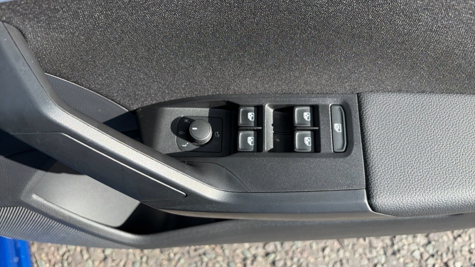 SEAT Ibiza 1.0 TSI 115 FR 5dr Petrol Hatchback - Image 33