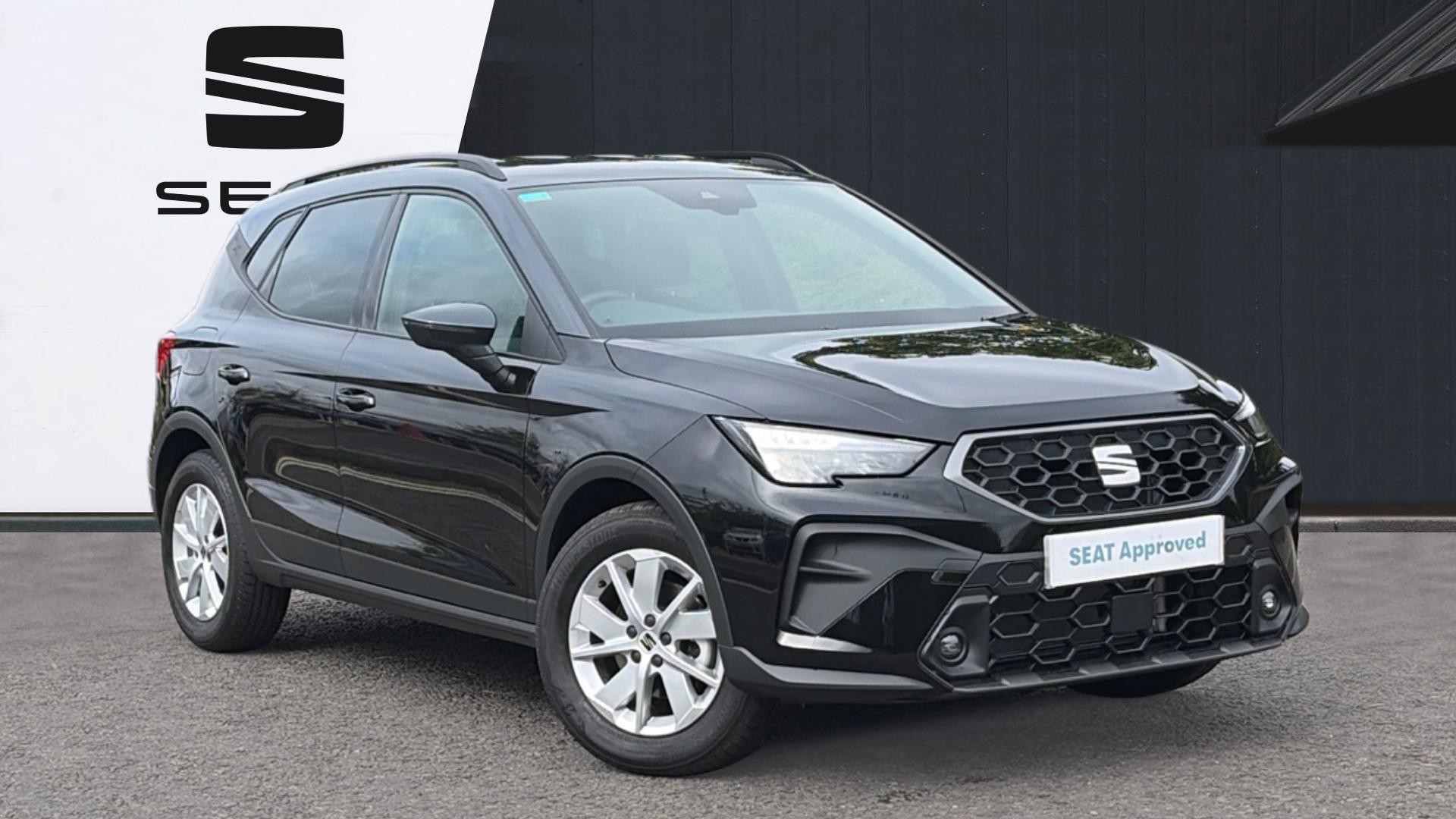 SEAT Arona listing photo
