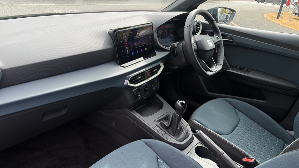 SEAT Arona 1.0 TSI SE Technology 5dr Petrol Hatchback - Image 2