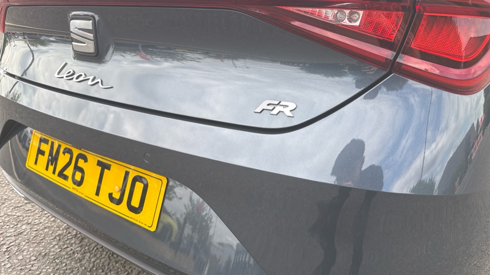 SEAT Leon 1.5 eTSI 150 FR Black Edition 5dr DSG [DAP] Petrol Hatchback - Image 37