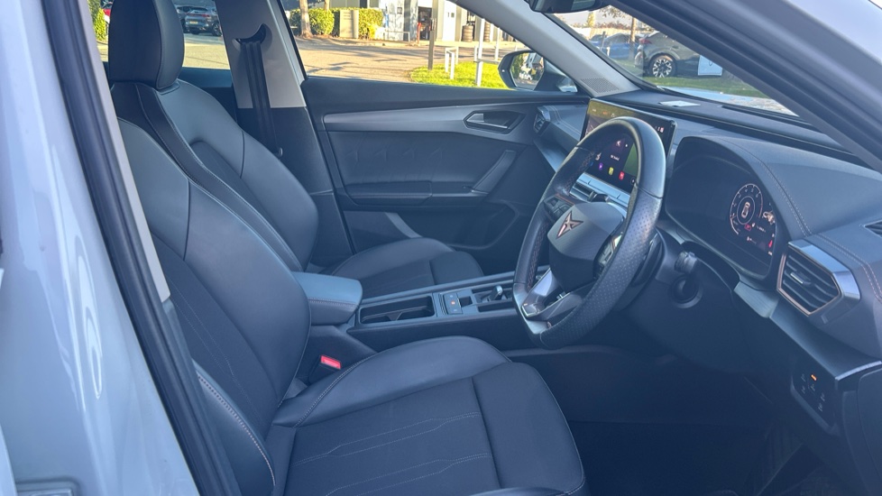CUPRA Formentor 1.5 TSI 150 V1 5dr DSG Petrol Estate - Image 15