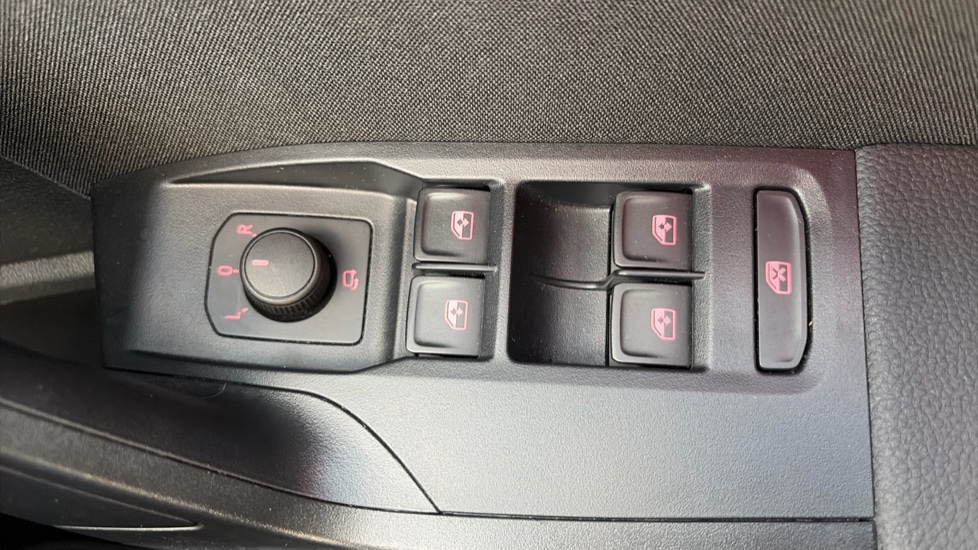 SEAT Ibiza 1.0 TSI 95 FR 5dr Petrol Hatchback - Image 30