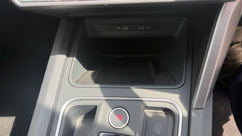 SEAT Leon 1.5 eTSI 150 FR 5dr DSG [DAP] Petrol Hatchback - Image 26