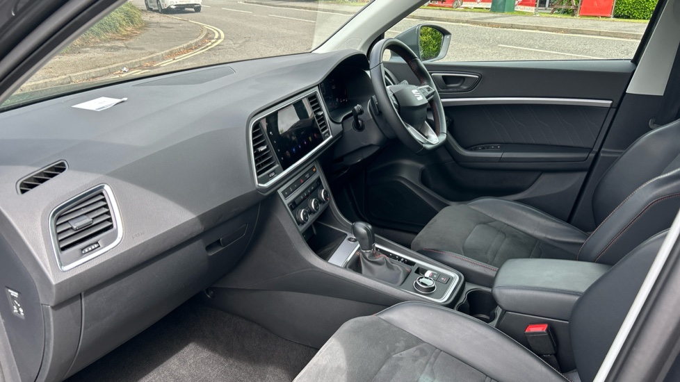 SEAT Ateca 1.5 TSI EVO FR 5dr DSG Petrol Estate - Image 2