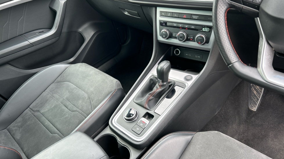 SEAT Ateca 1.5 TSI EVO FR 5dr DSG Petrol Estate - Image 14