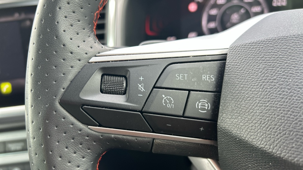 SEAT Ateca 1.5 TSI EVO FR 5dr DSG Petrol Estate - Image 17