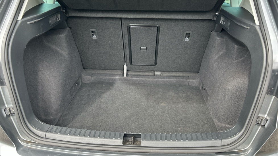 SEAT Ateca 1.5 TSI EVO FR 5dr DSG Petrol Estate - Image 20