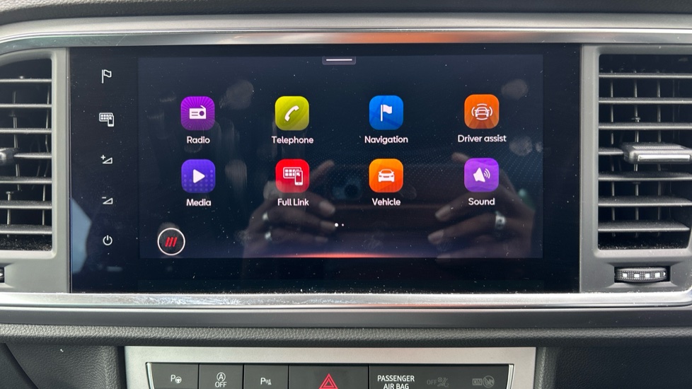 SEAT Ateca 1.5 TSI EVO FR 5dr DSG Petrol Estate - Image 39