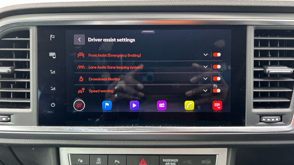 SEAT Ateca 1.5 TSI EVO FR 5dr DSG Petrol Estate - Image 40